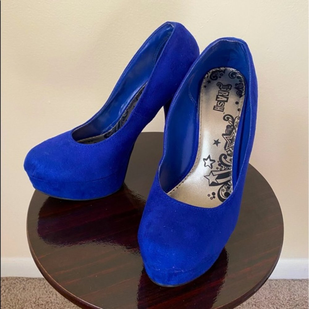 Brash Suede Royal Blue Pumps/heels size 7.5